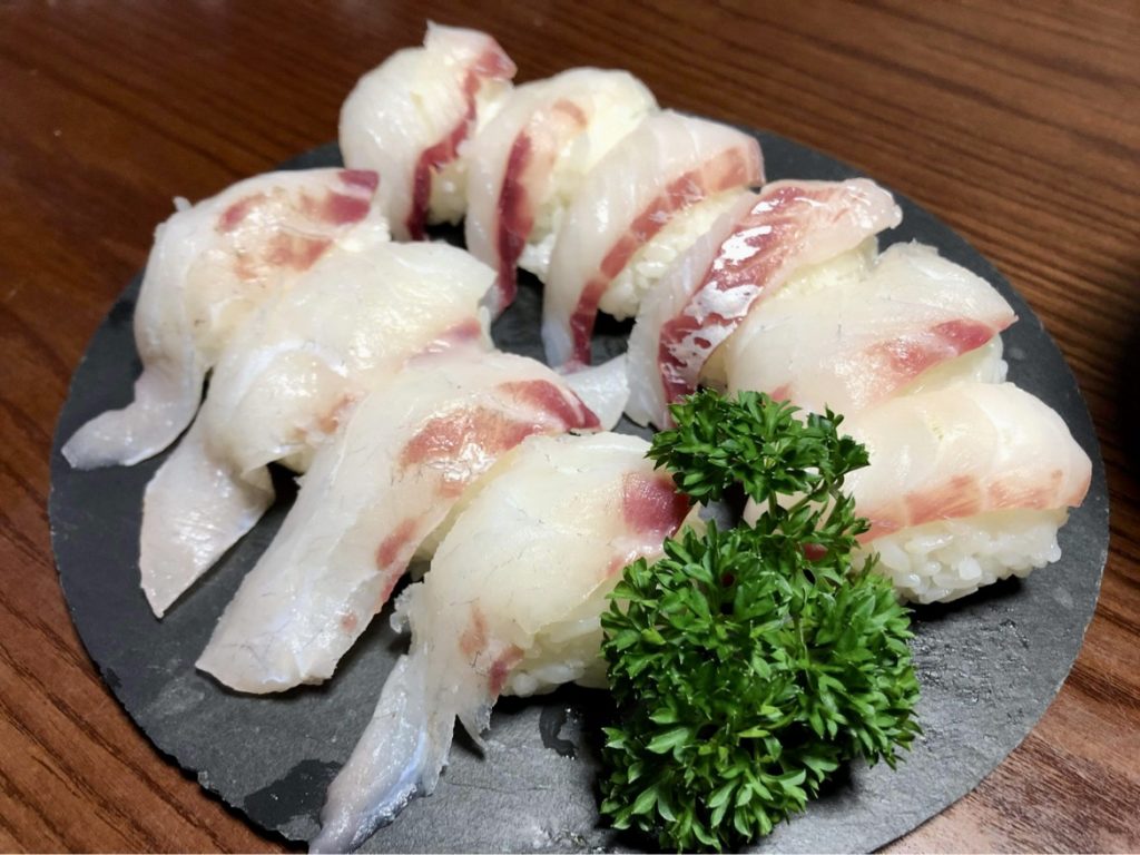 チヌ（クロダイ）の寿司